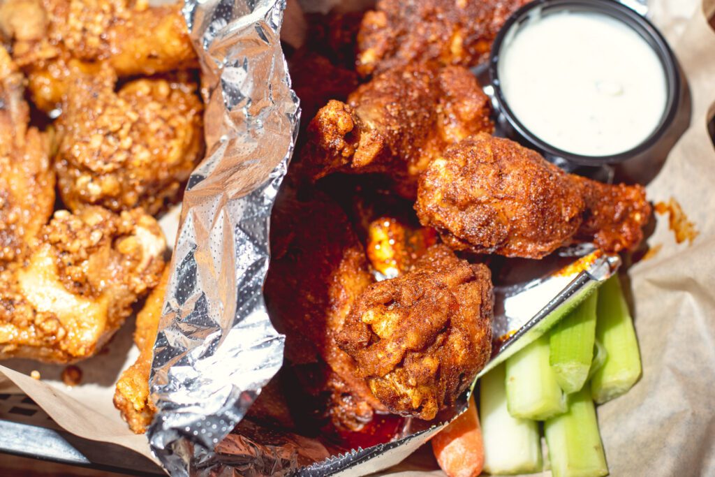Low Country wings and AZ Heat wings at Wings y Más (Photo by Jackie Tran)