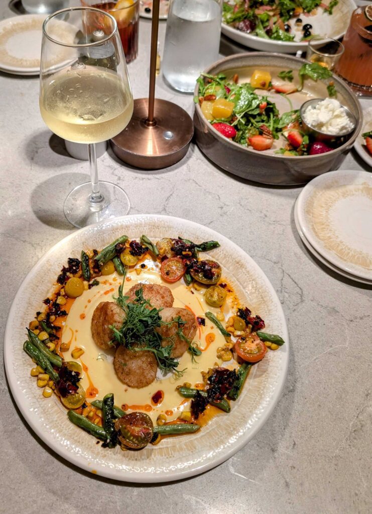 Seared Scallops at La Luz Restaurant at the Westin La Paloma Resort (Photo by Addie Ibarra)